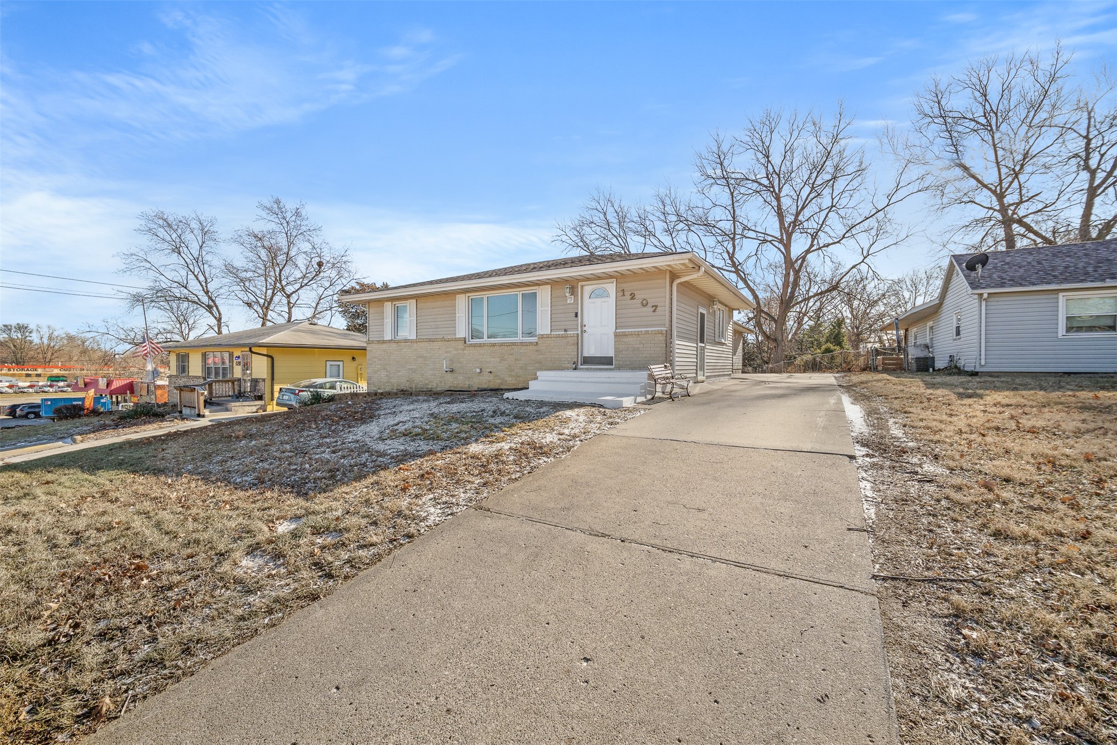 1207 E Watrous Avenue, Des Moines, Iowa image 30