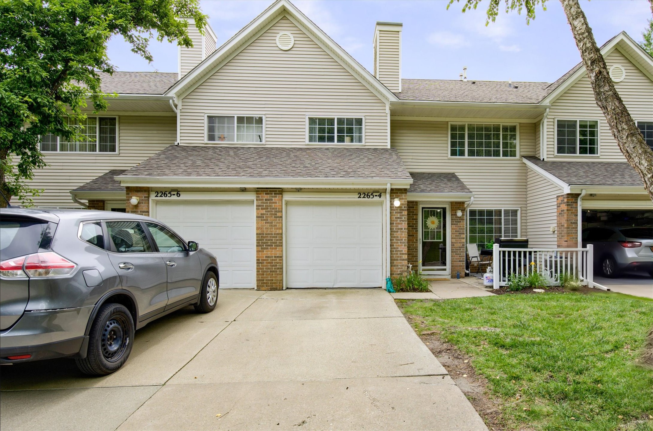 Photo 1 of 25 — 2265 Grand Avenue 4, West Des Moines, IA 50265
