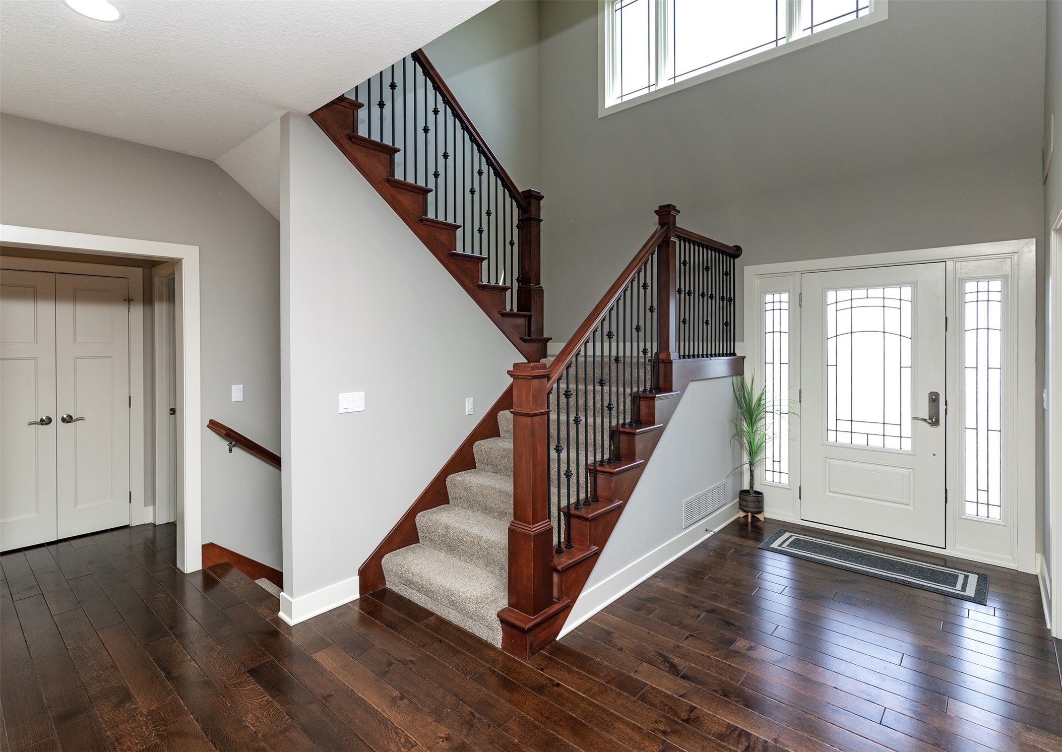 1905 Normandy Drive, Carlisle, Iowa image 4