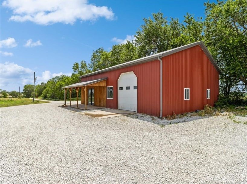 46069 235th Trail, Chariton, Iowa image 29