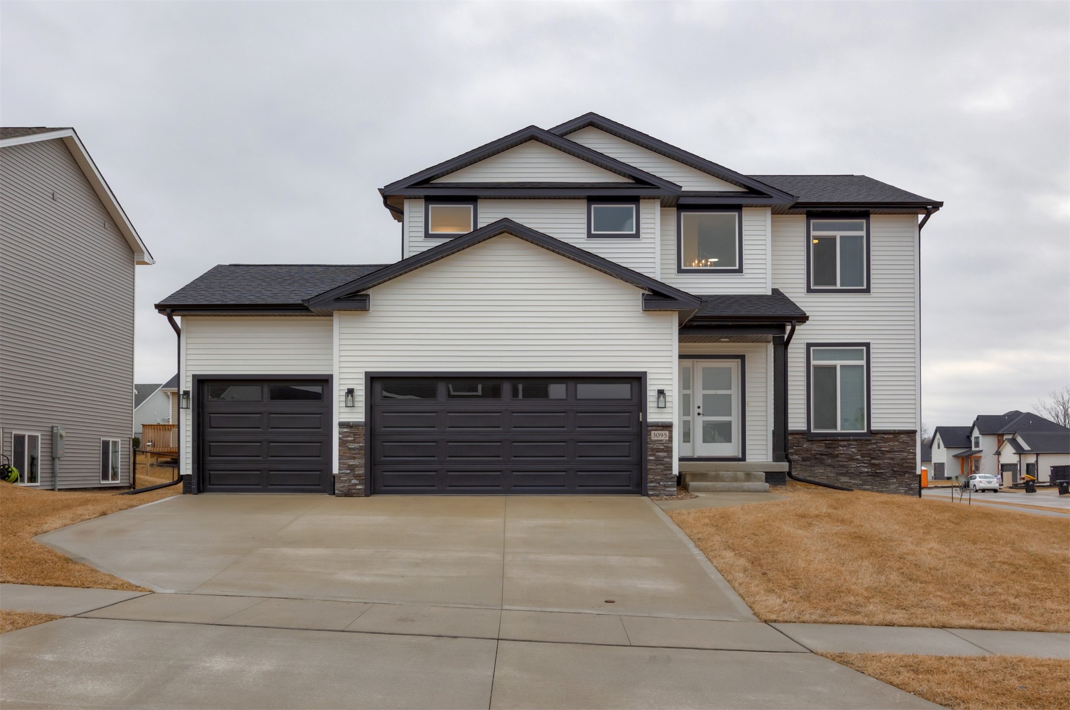3095 Fairfield Drive, Waukee, Iowa image 1