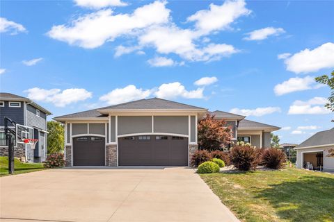 935 66th Street West Des Moines IA 50266