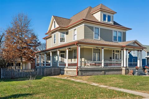 Homes For Sale - 1137 West Street<br/> Poweshiek County, Grinnell, IA 50112