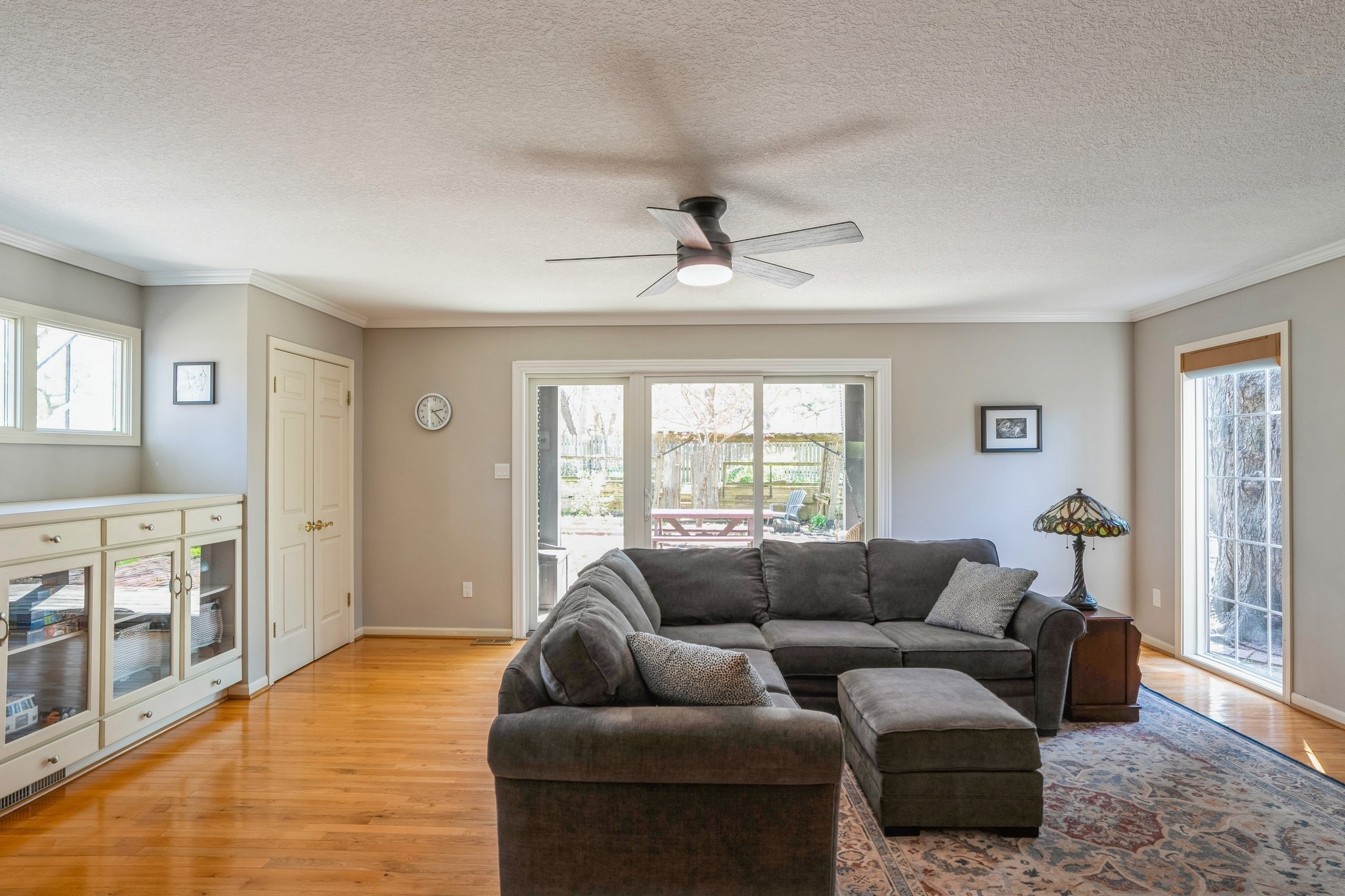 6408 Del Matro Avenue, Windsor Heights, Iowa image 16