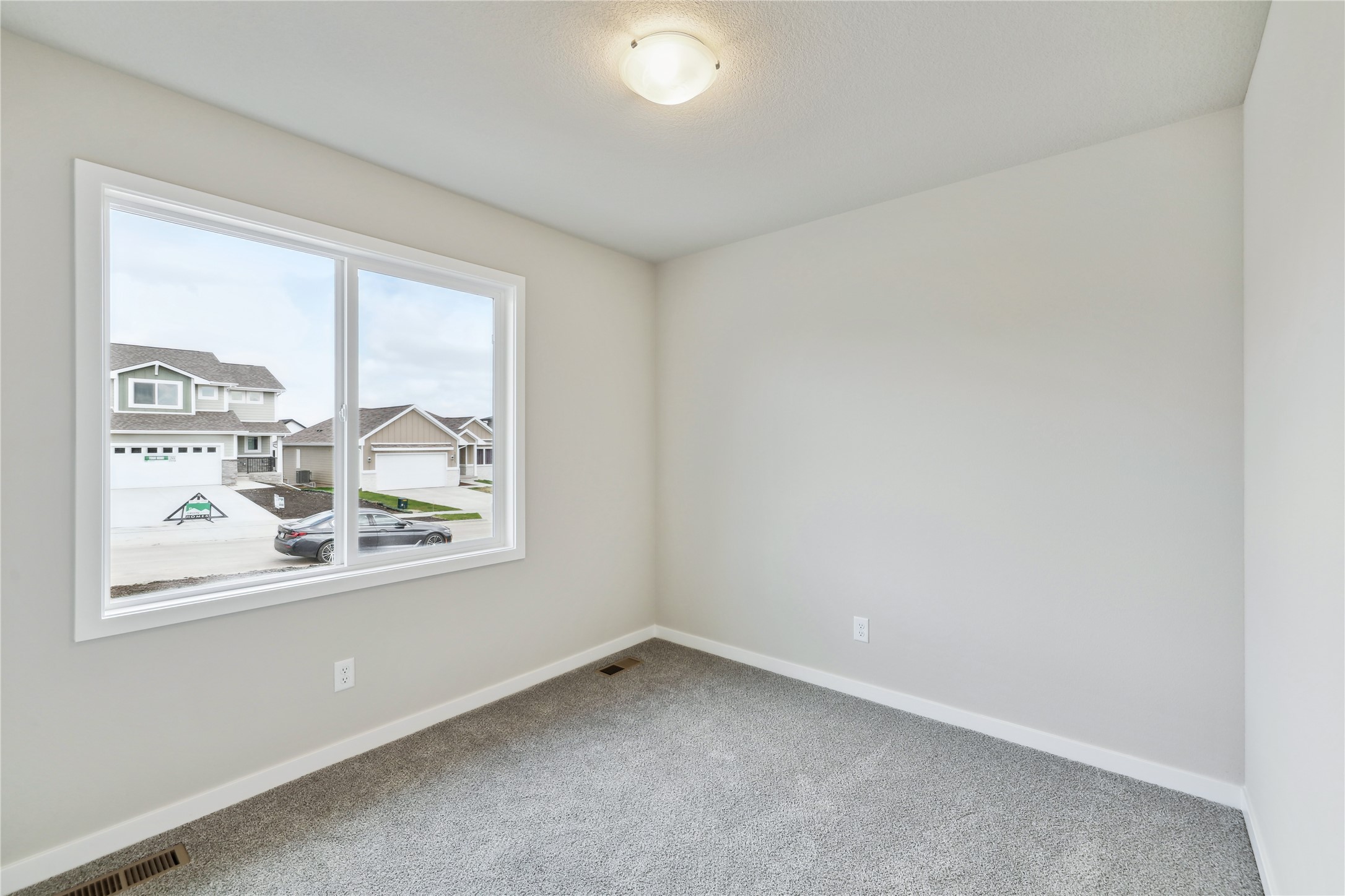 18026 Alpine Drive, Clive, Iowa image 13