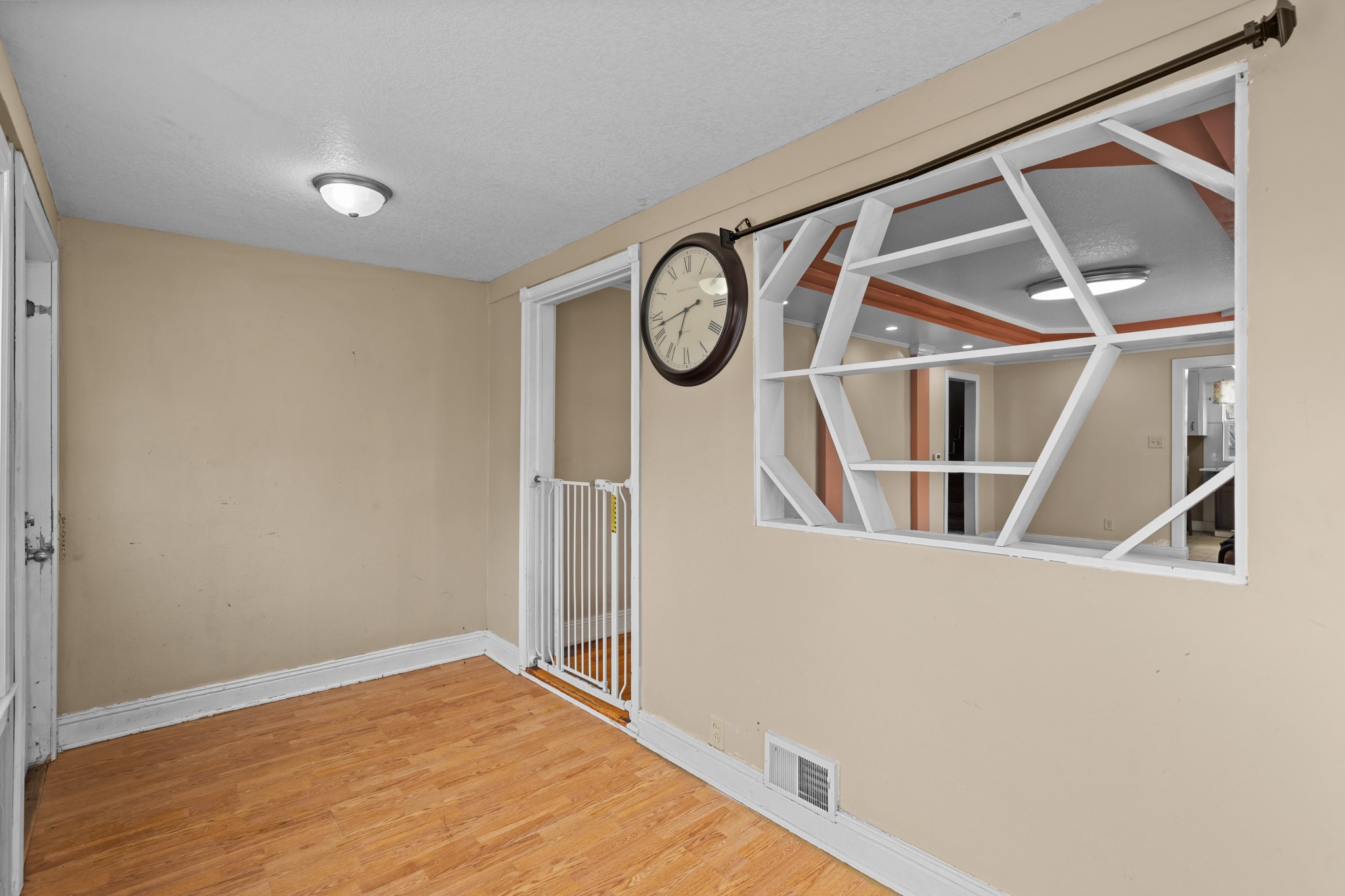 1727 Mondamin Avenue