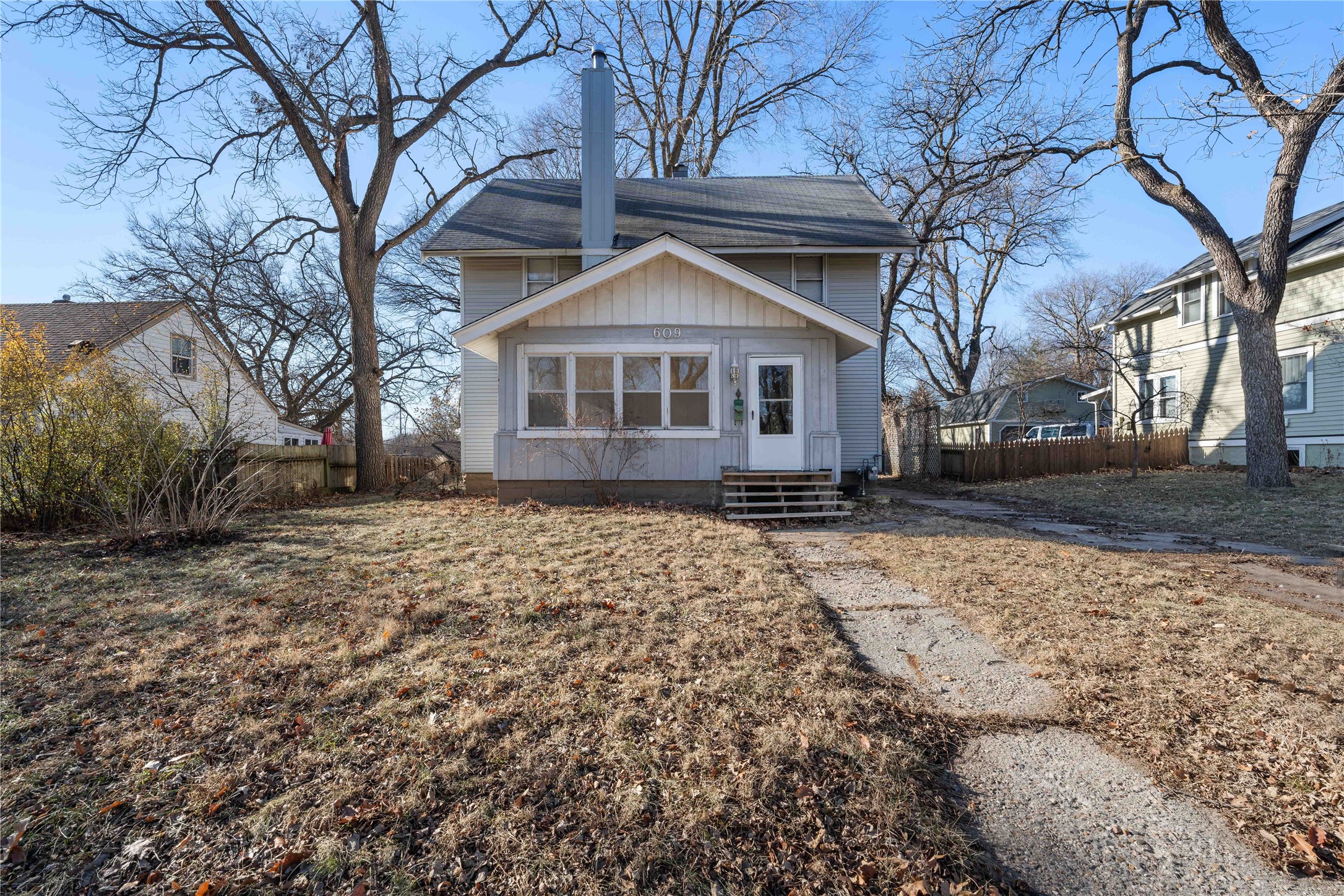 609 Ridgewood Avenue, Ames, Iowa image 2