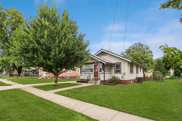 818 E 5TH ST N, NEWTON, IA 50208 - Image 3dc32ec5a52fbd9398c2e27f30fedcaa/1535401375