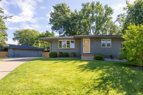 Homes For Sale - 1311 Spring Street<br/> Des Moines, IA 50315