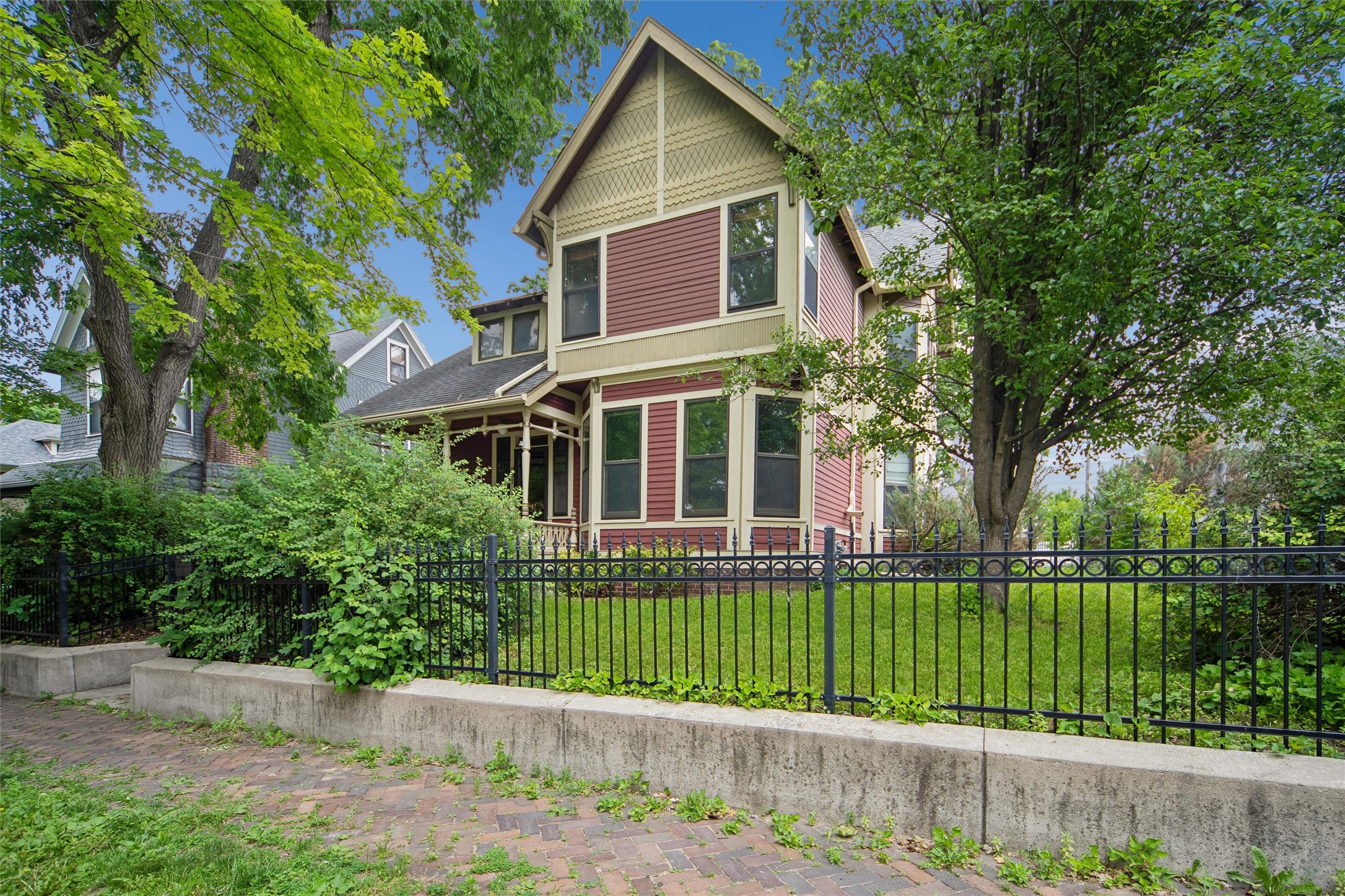 821 16th Street