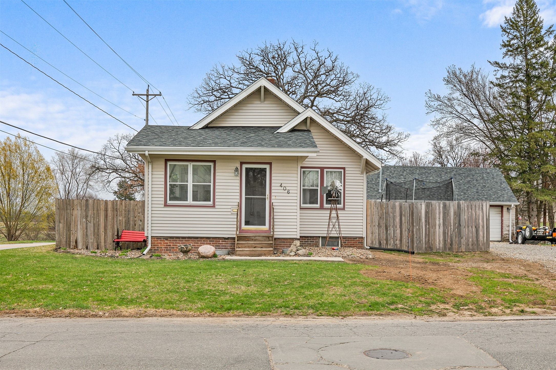 406 S Oak Park Avenue, Colfax, Iowa image 1
