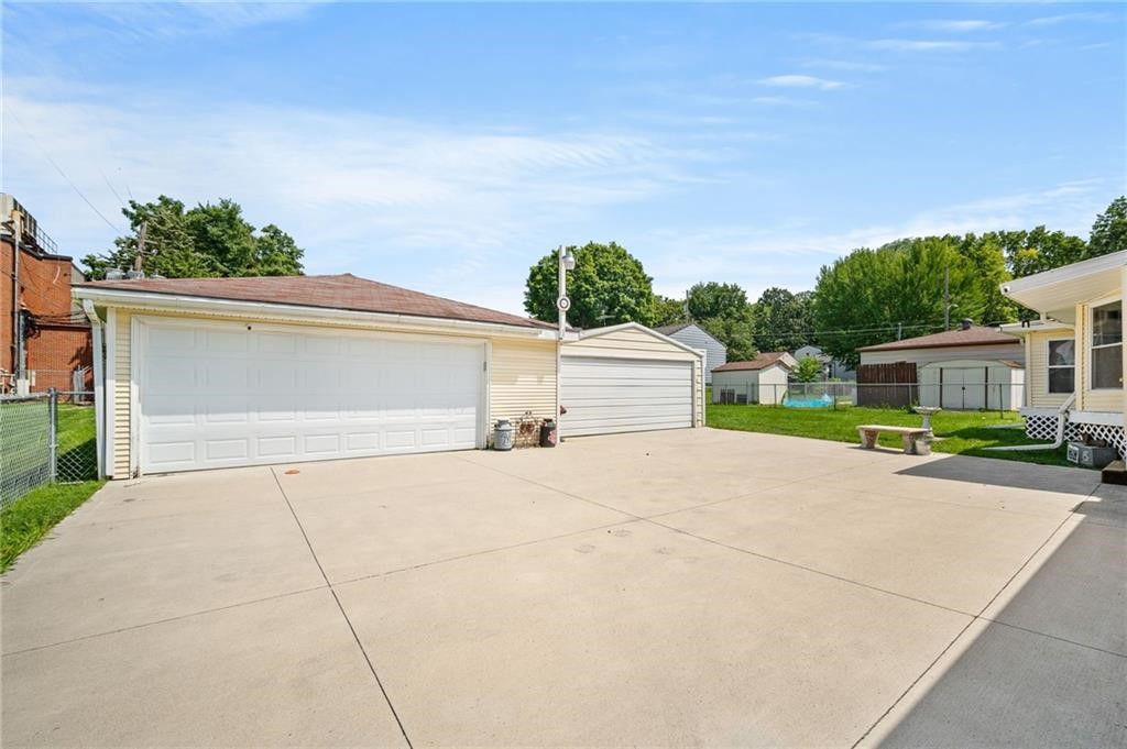 1623 E 33rd Street, Des Moines, Iowa image 23