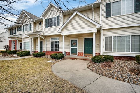 Condo For Sale - 2184 NW 159th Street<br/> Clive, IA 50325