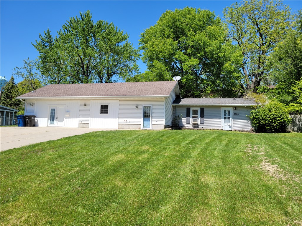 Photo 1 of 7 — 2660 Grandview Avenue, Des Moines, IA 50317