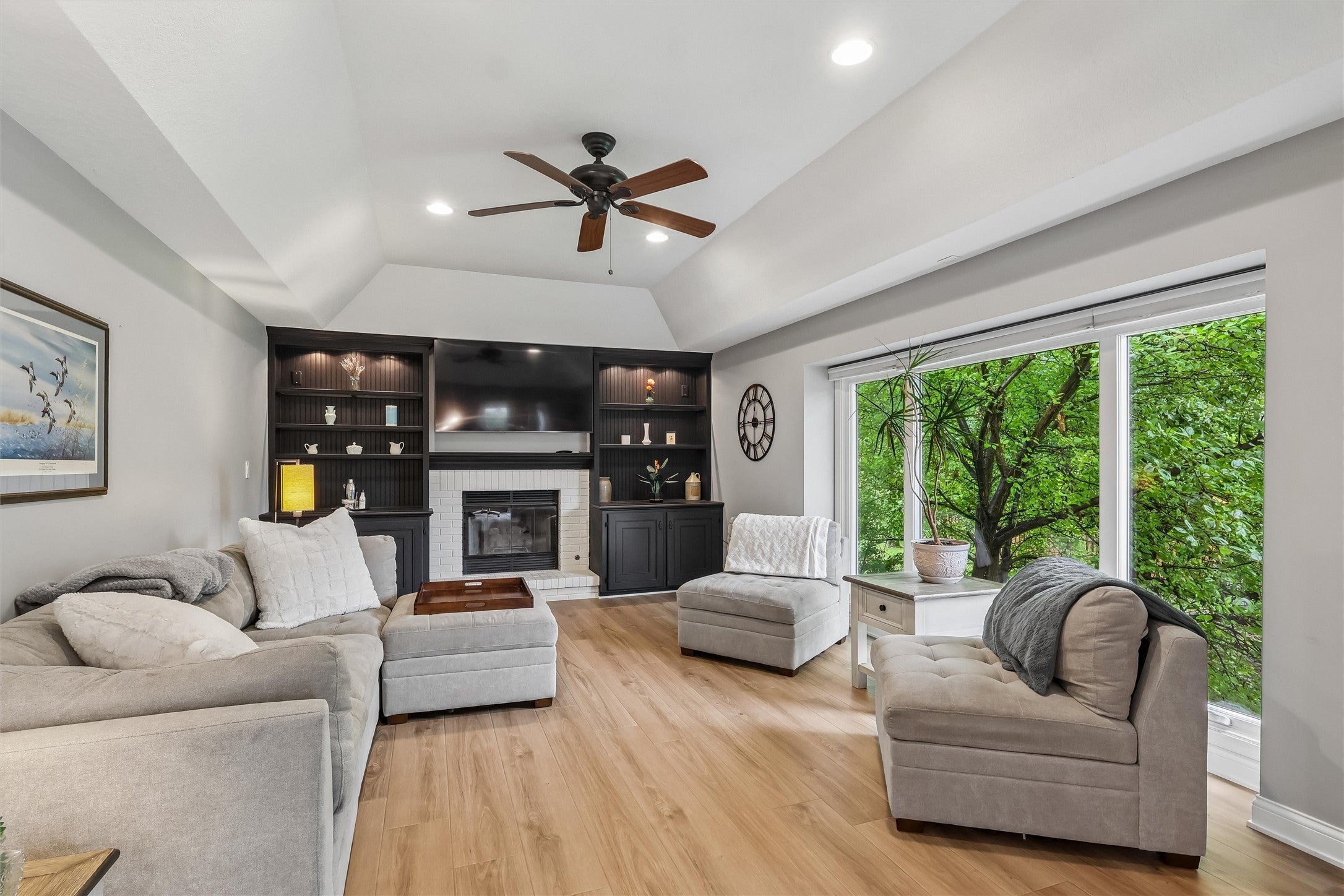 12851 Walnut Ridge Drive