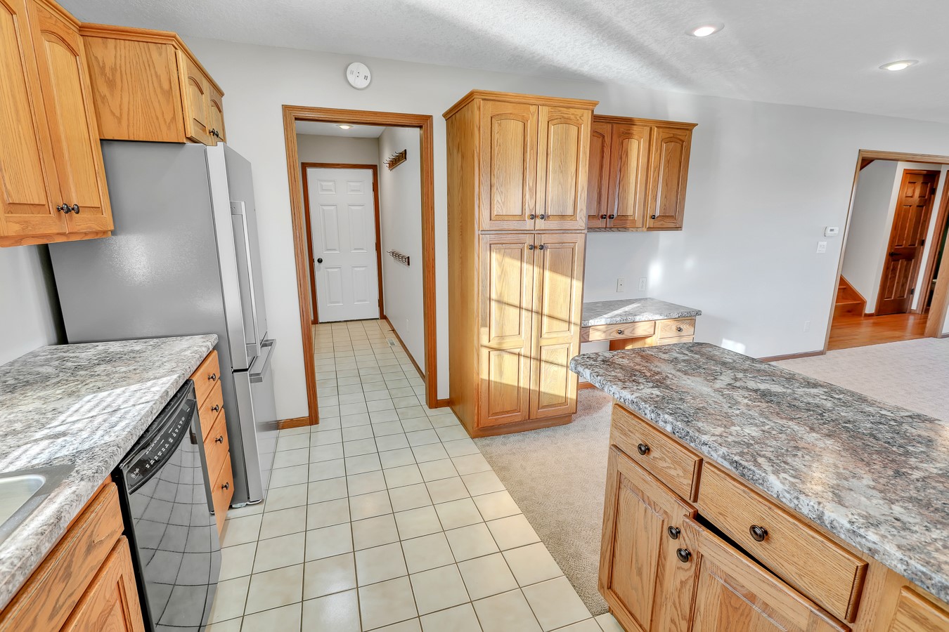 813 197th Place, Pella, Iowa image 8