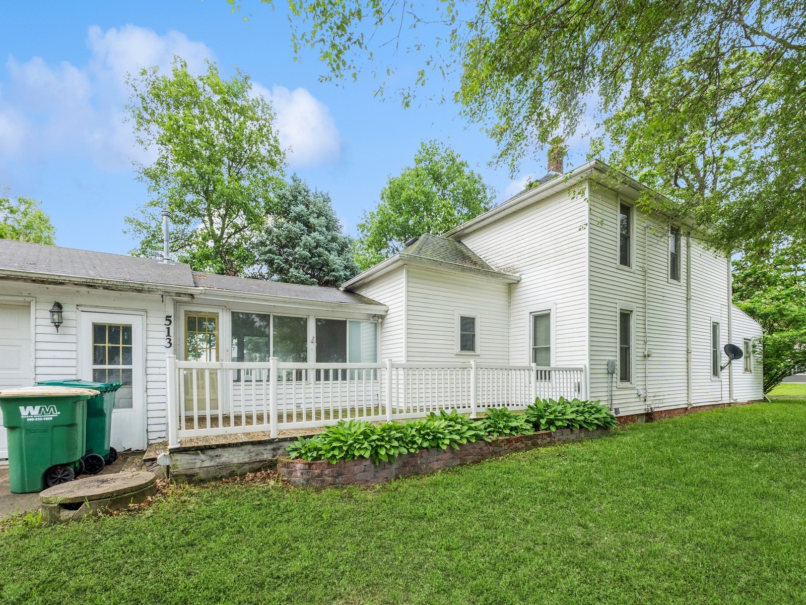 513 W Vine Street, Saint Charles, Iowa image 1