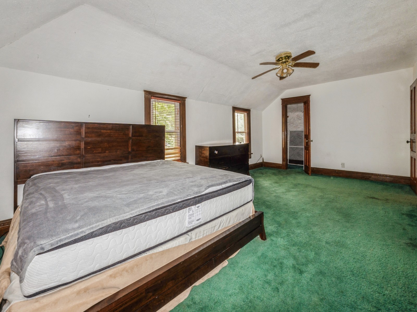 513 W Vine Street, Saint Charles, Iowa image 23