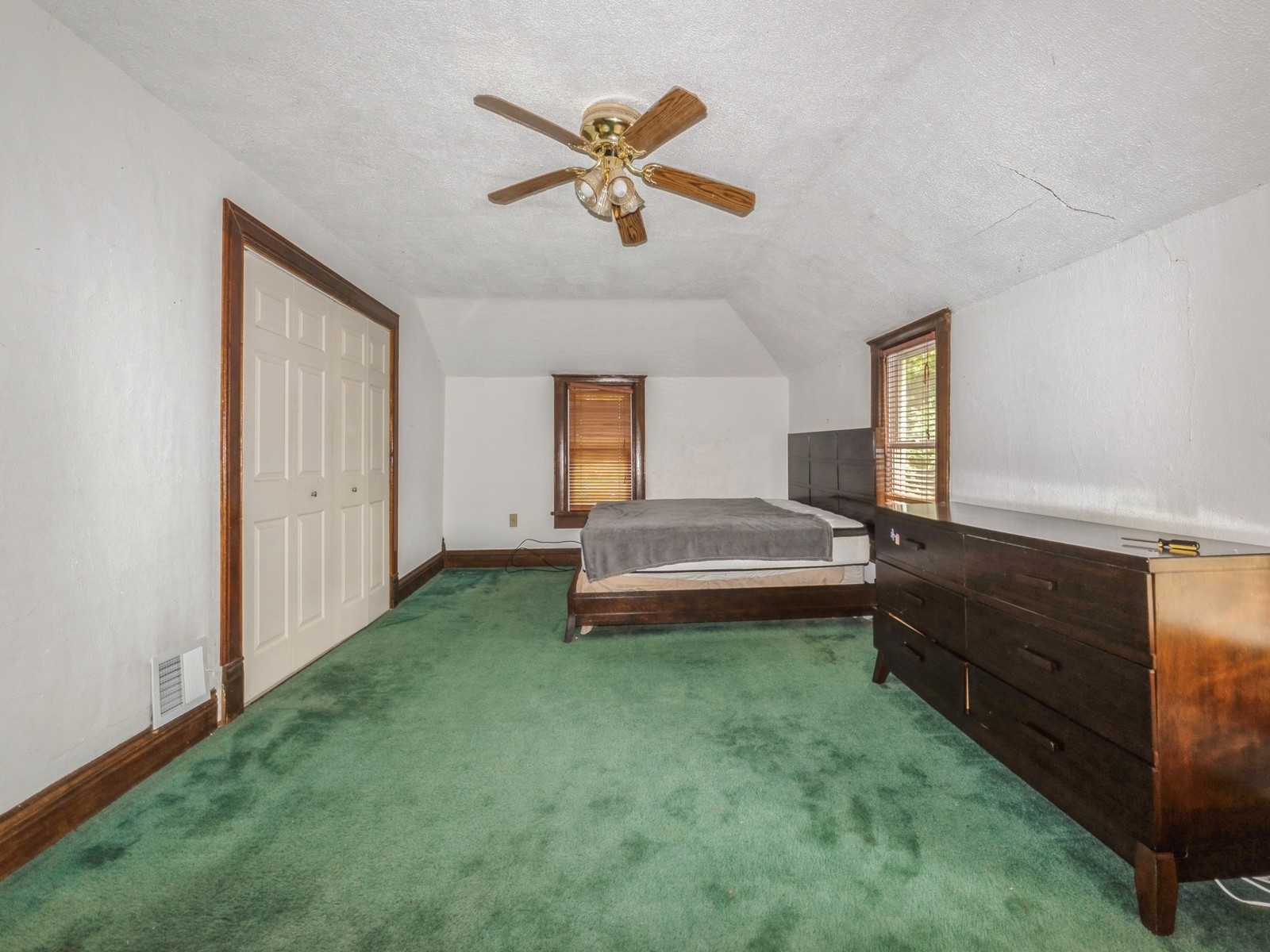 513 W Vine Street, Saint Charles, Iowa image 24