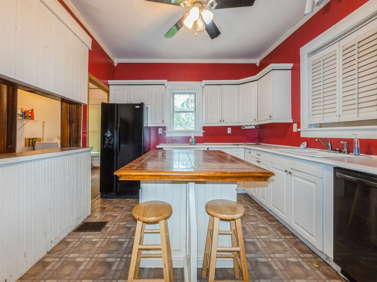 513 W Vine Street, Saint Charles, Iowa image 12