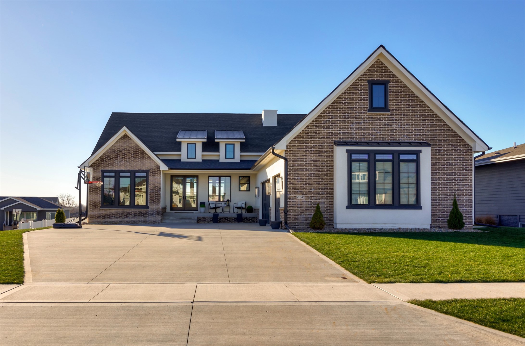 730 Daybreak Drive, Waukee, Iowa image 2