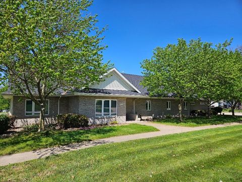 Homes For Sale - 322 S Temple Street<br/> Osceola, IA 50213