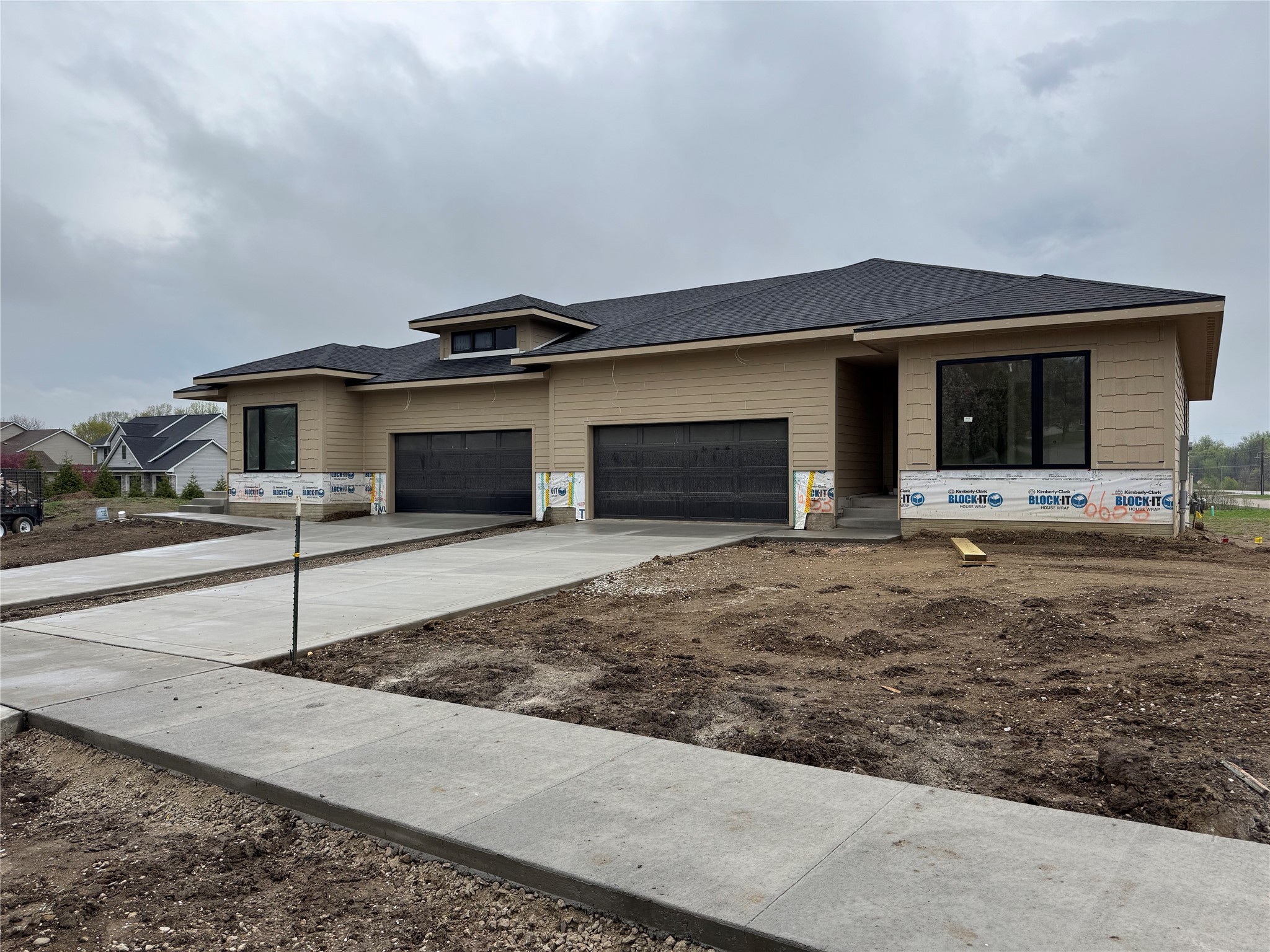 6633 River Bend Drive, Johnston, Iowa image 1