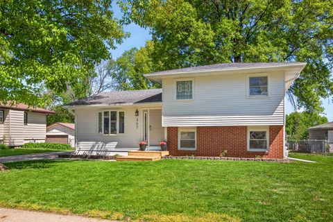 Homes For Sale - 307 NW 3rd Street<br/> Grimes, IA 50111