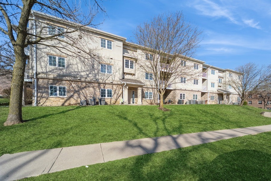 2901 Grand Avenue #107, Des Moines, Iowa image 1