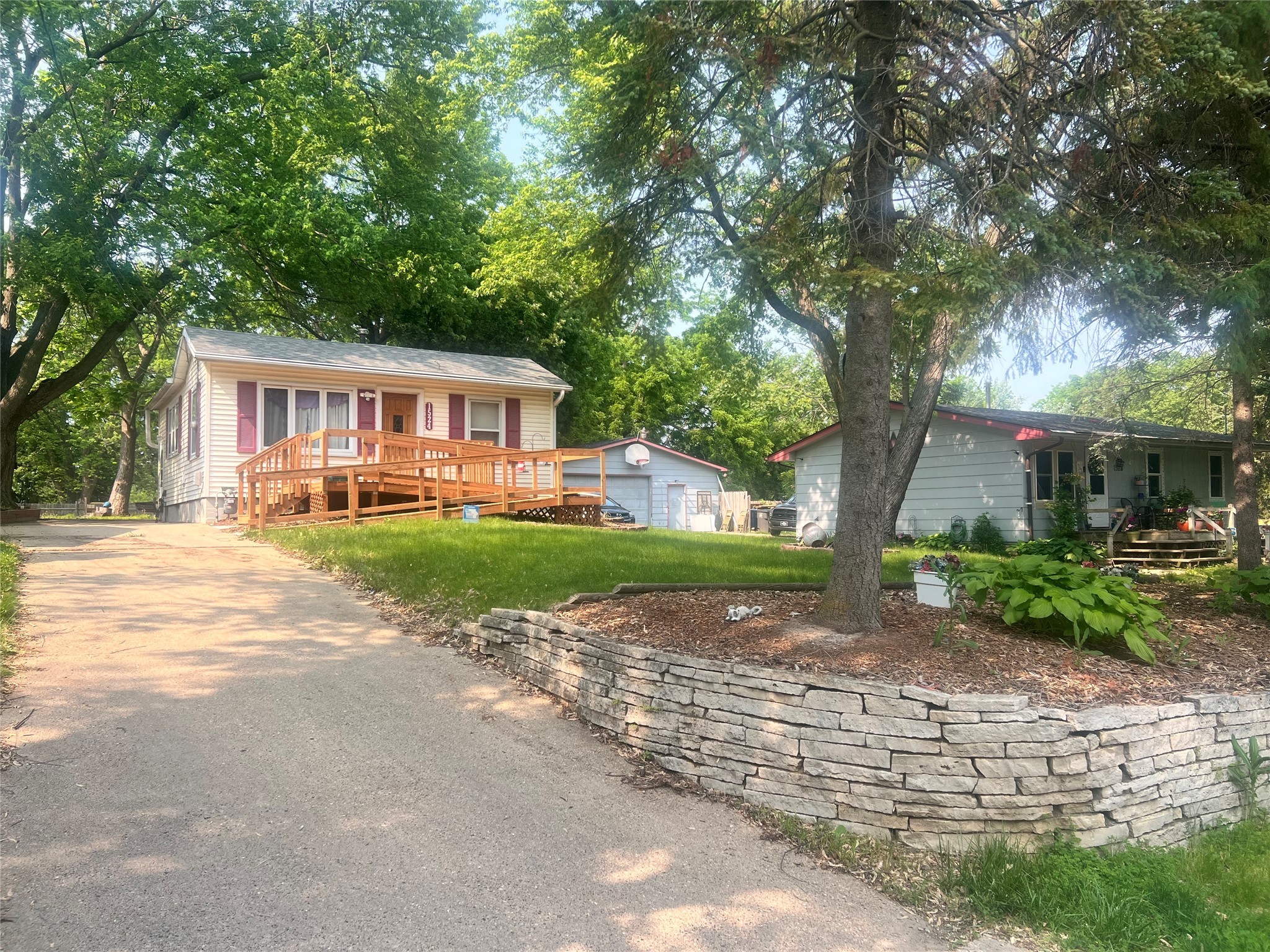 1524 E Virginia Avenue, Des Moines, Iowa image 1