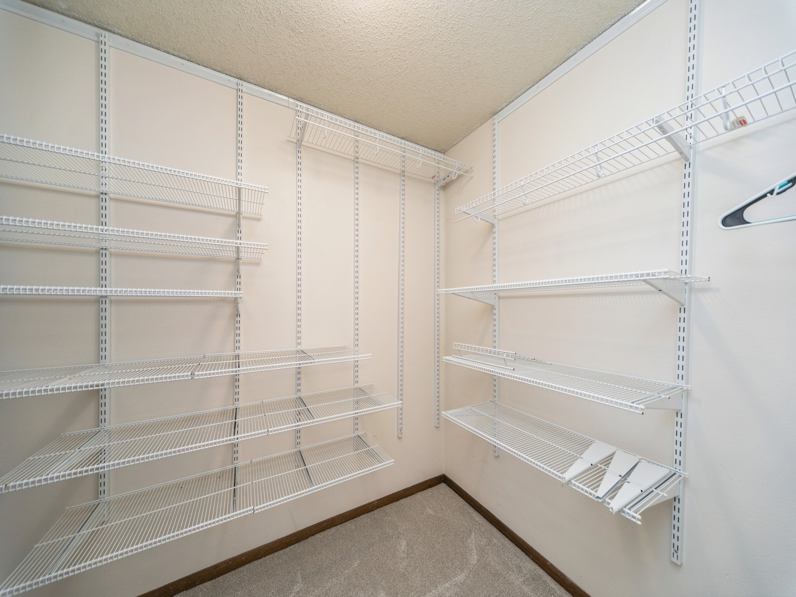 6750 School Street #1016, Windsor Heights, Iowa image 9