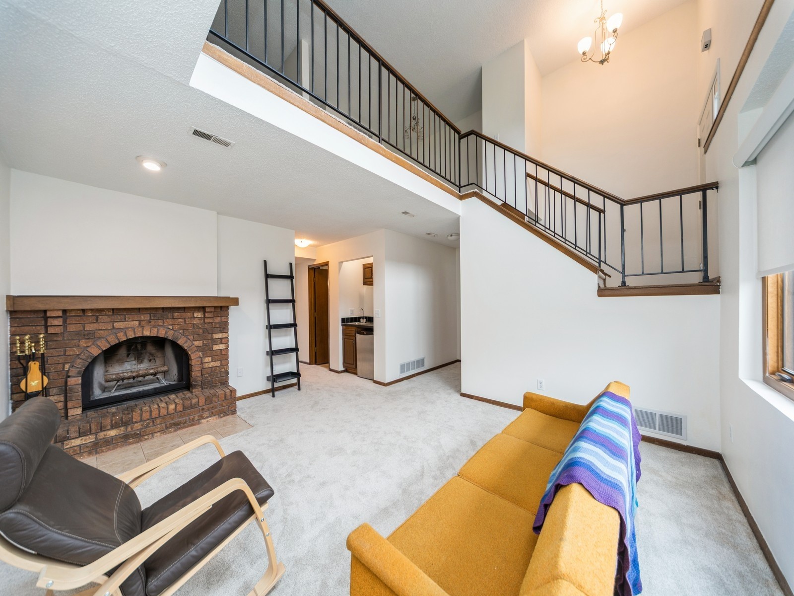 6750 School Street #1016, Windsor Heights, Iowa image 2