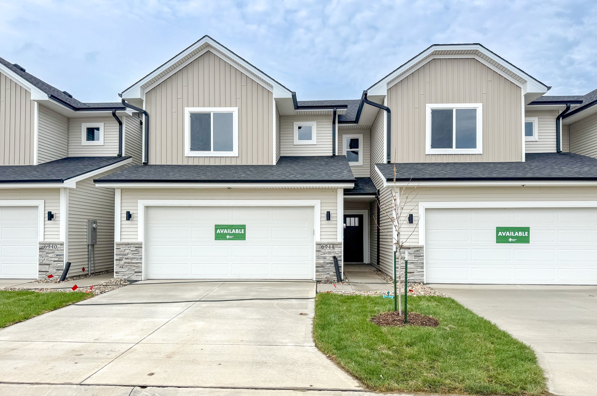 6944 Poppy Court, Johnston, Iowa image 1