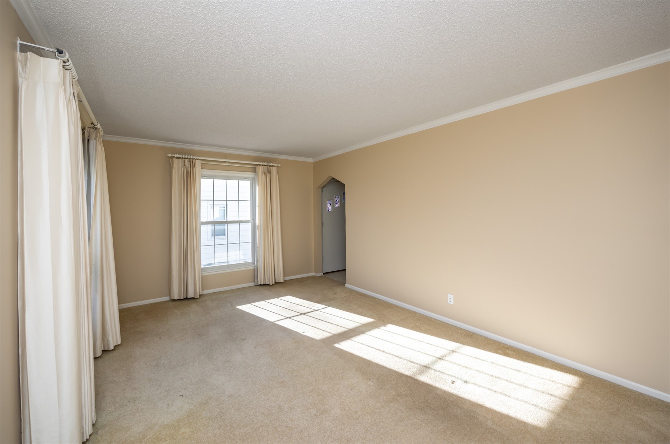 1710 57th Place, Des Moines, Iowa image 3