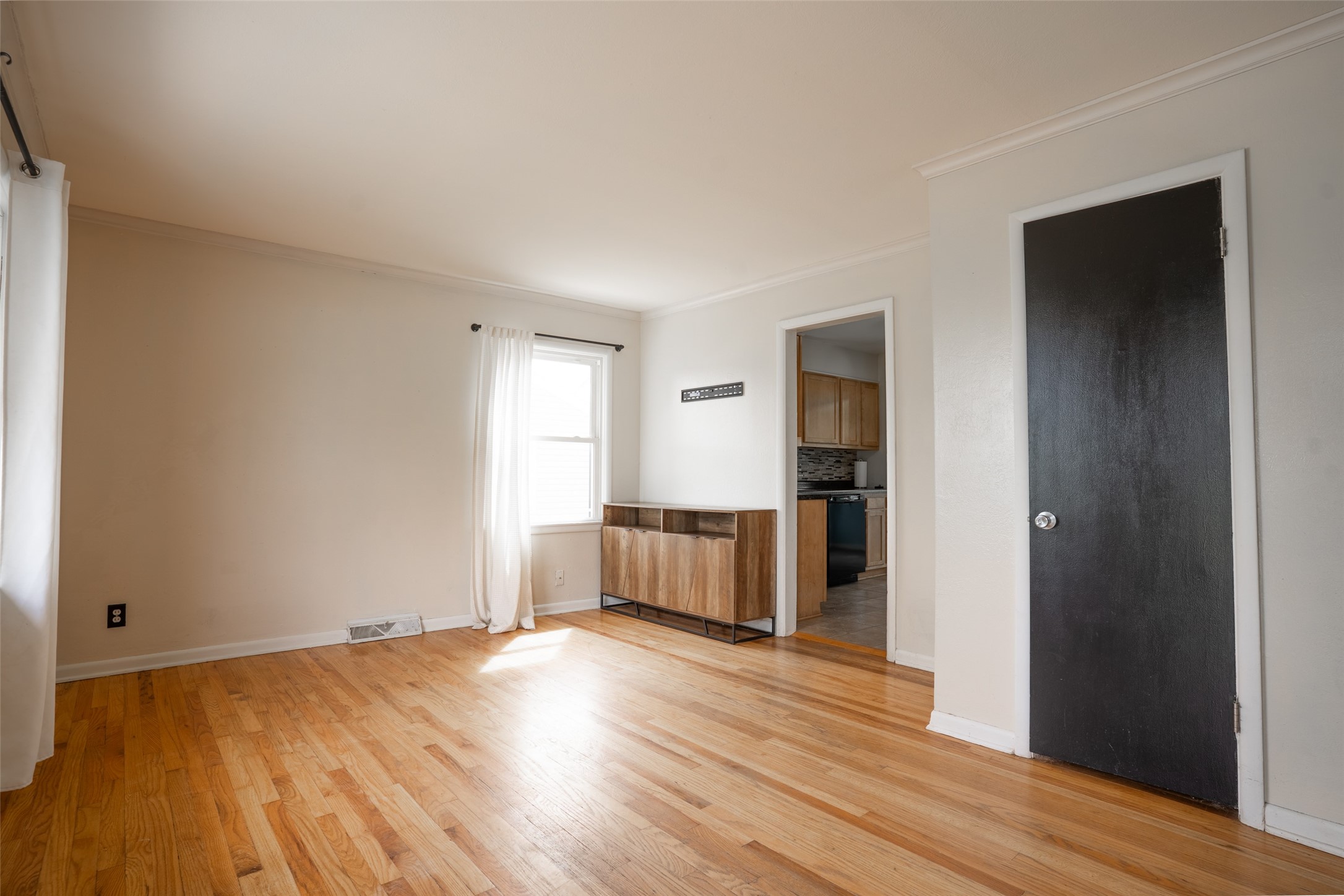 832 19th Street, West Des Moines, Iowa image 3