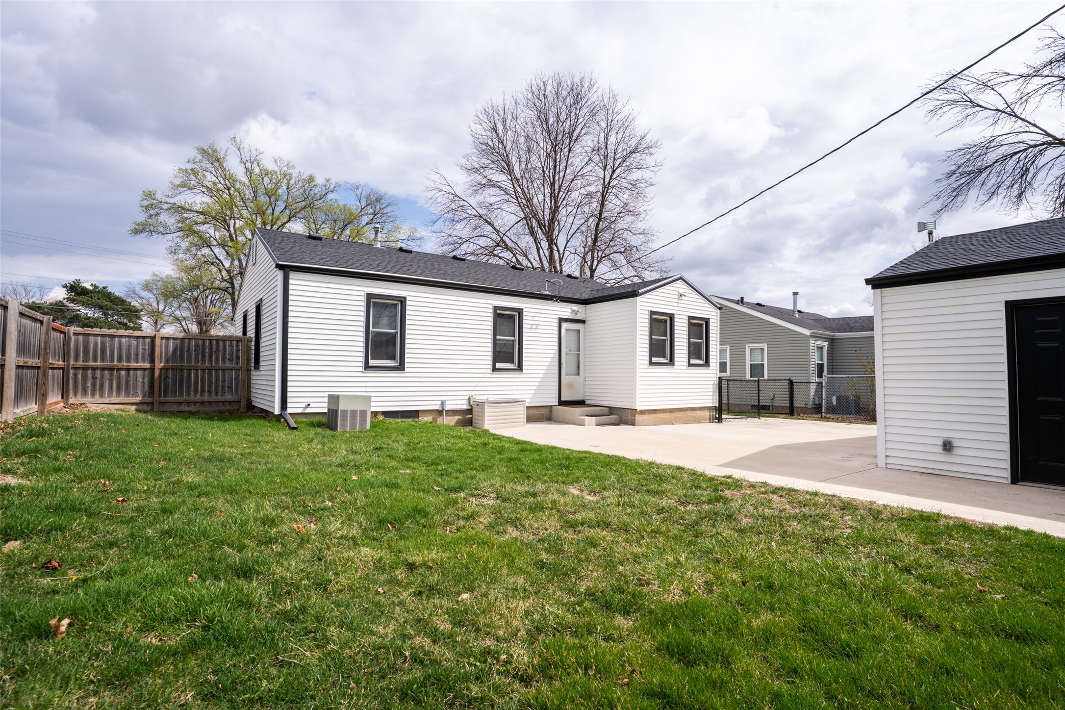 832 19th Street, West Des Moines, Iowa image 22