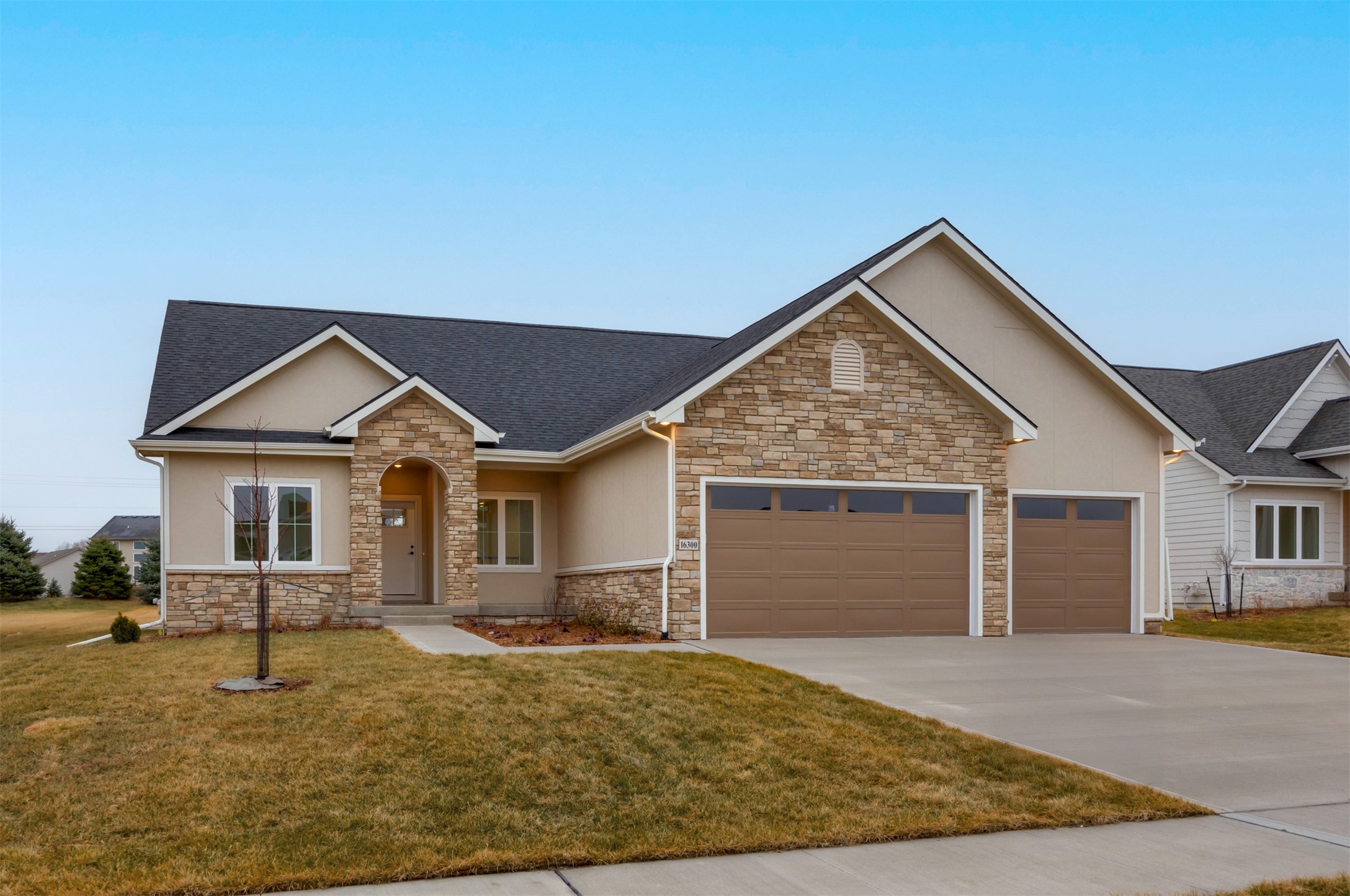 16300 Goodman Drive, Urbandale, Iowa image 1