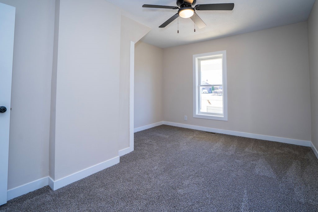 1116 1st Avenue, Newton, Iowa image 13