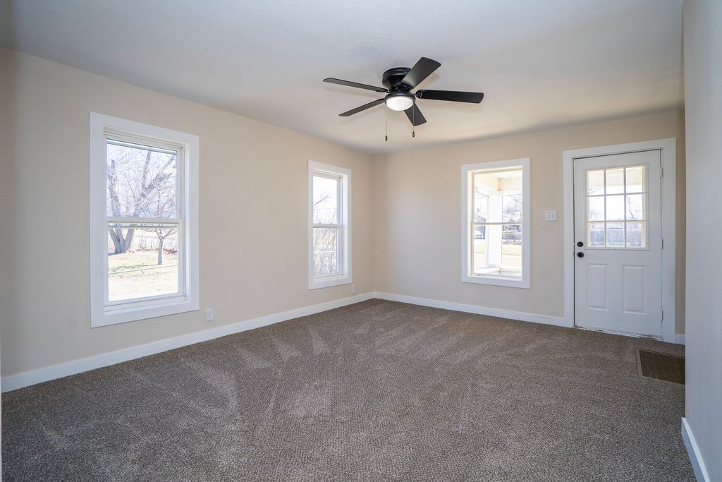 1116 1st Avenue, Newton, Iowa image 5