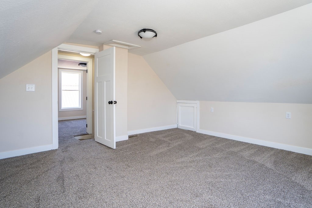1116 1st Avenue, Newton, Iowa image 16