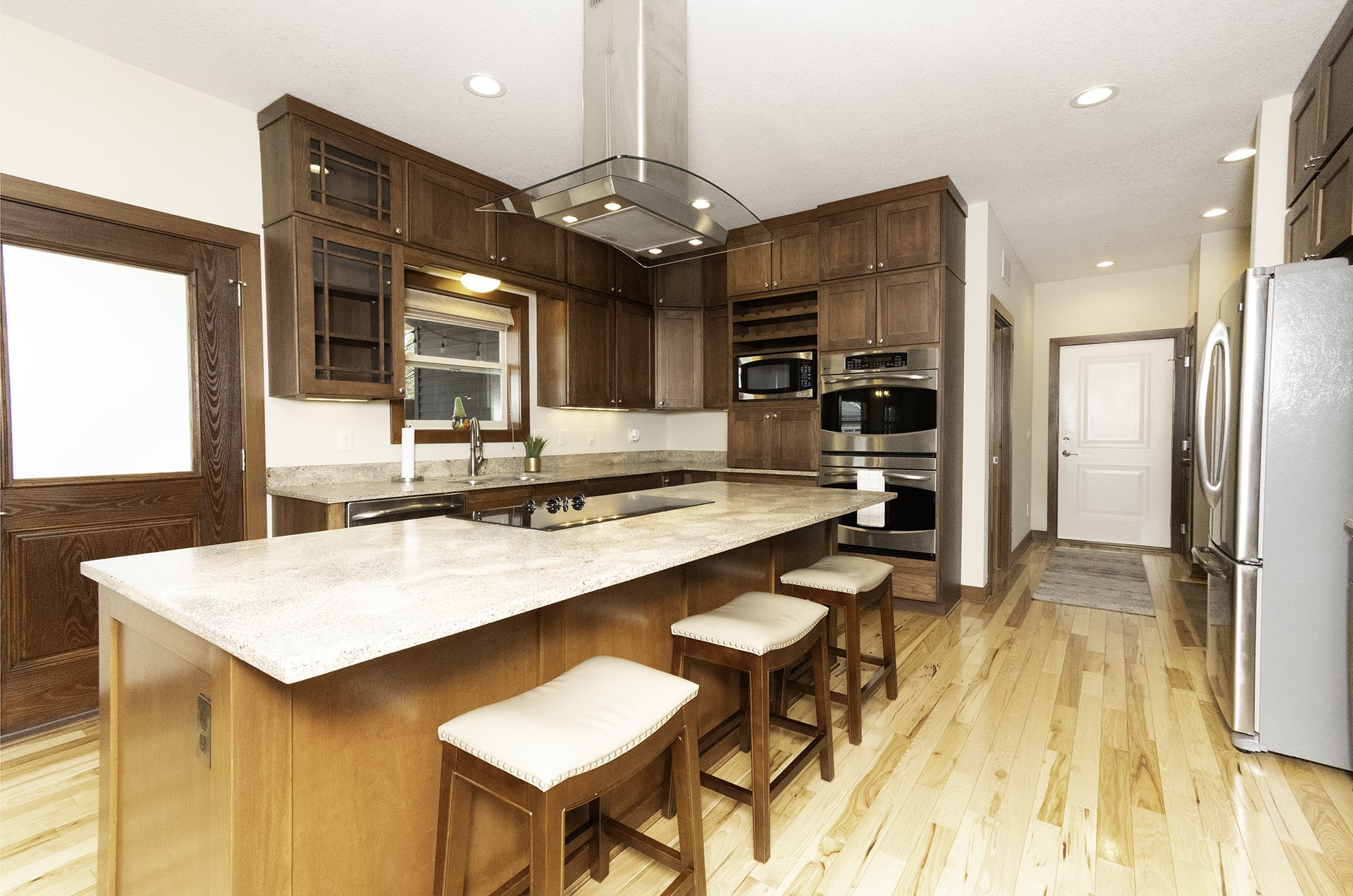 1807 NW Norton Court