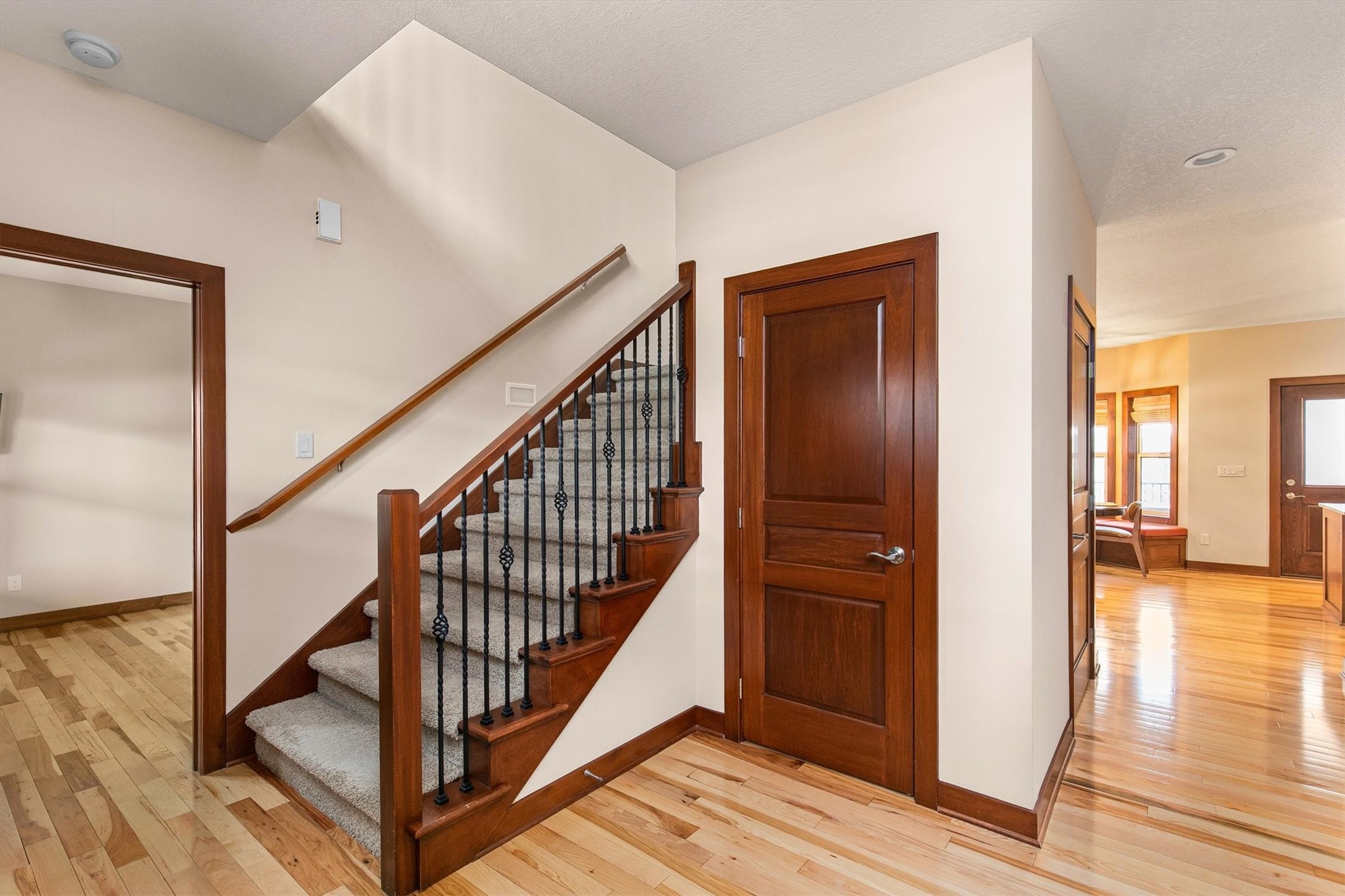 1807 NW Norton Court