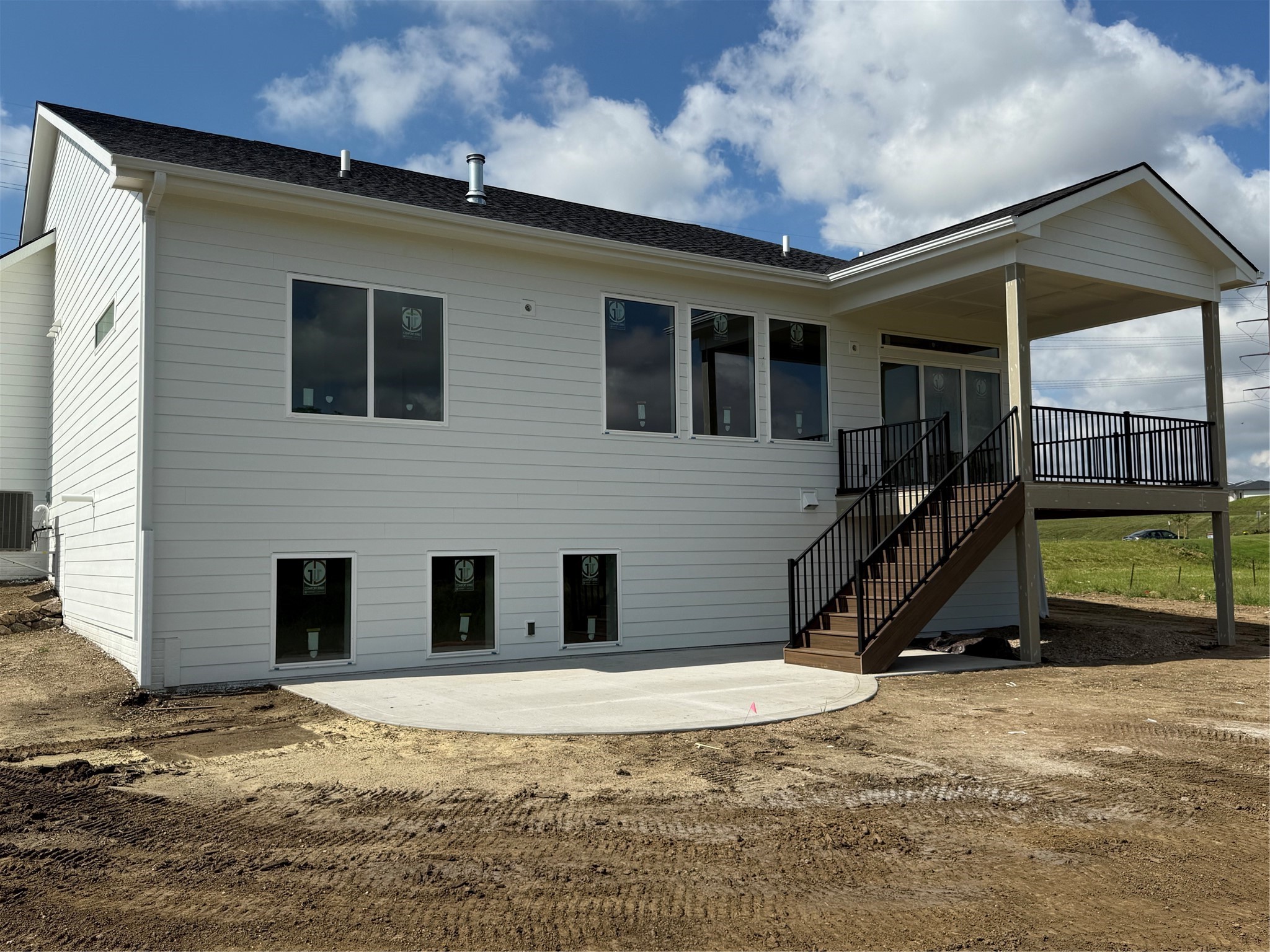 16307 Ironwood Lane, Urbandale, Iowa image 2
