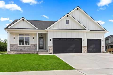 16307 Ironwood Lane Urbandale IA 50111