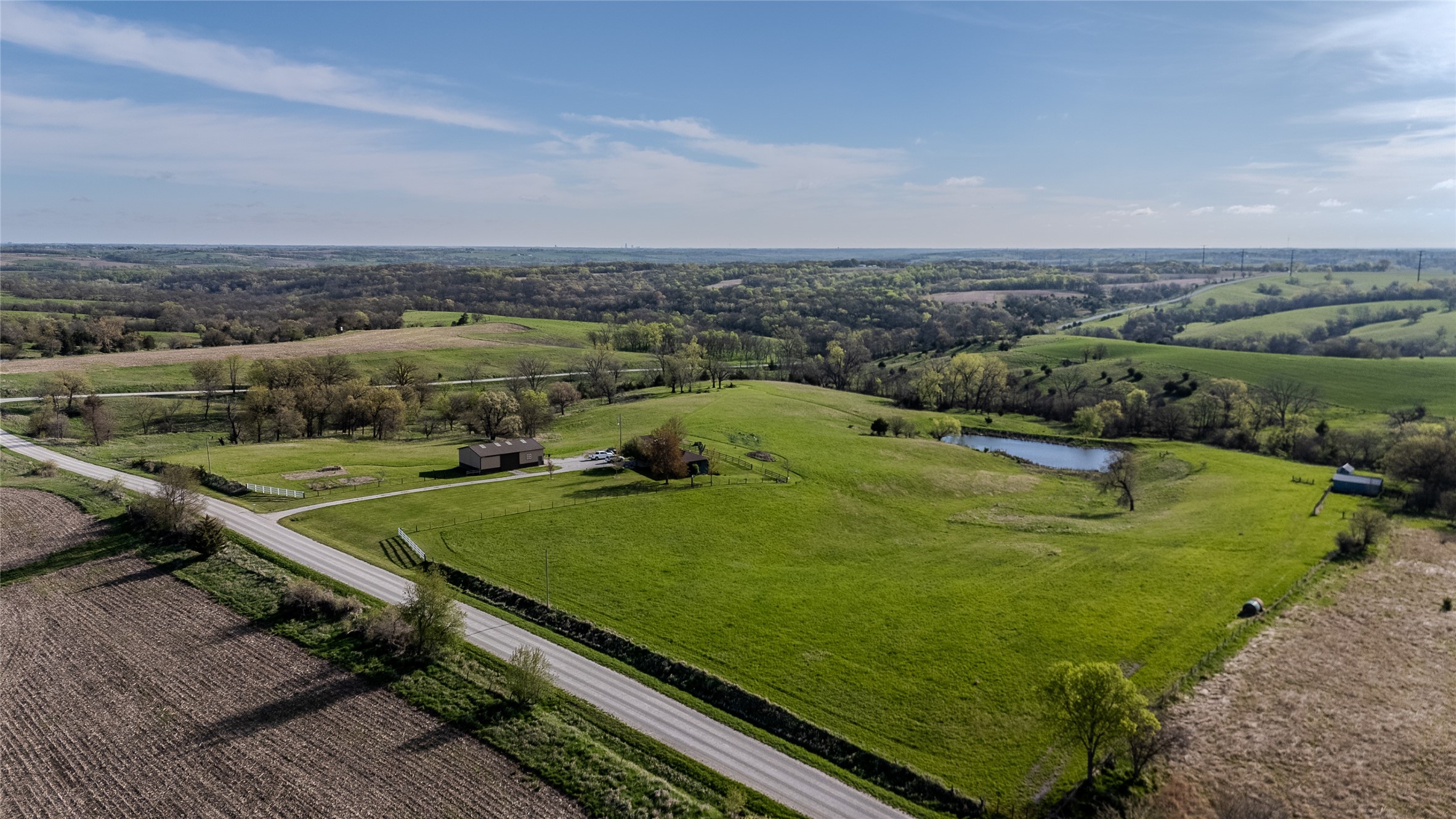 1914 Upland Trail, Prole, Iowa image 1