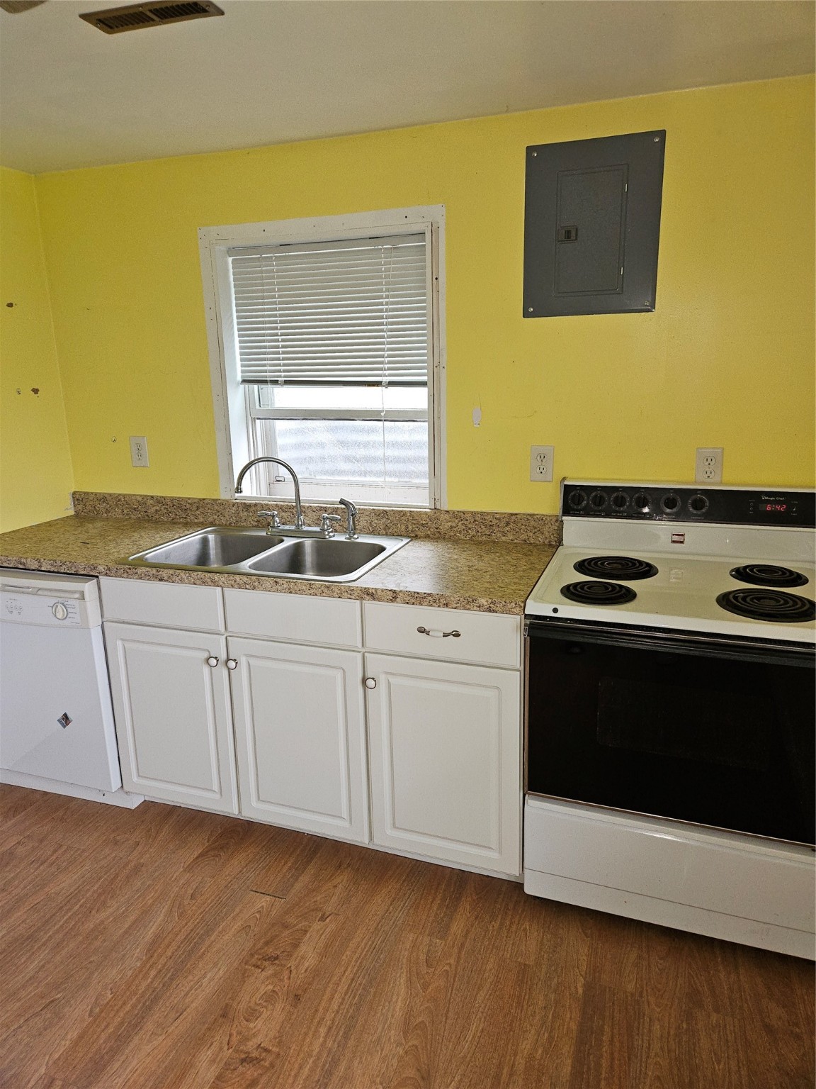 408 Maple Street, De Soto, Iowa image 17