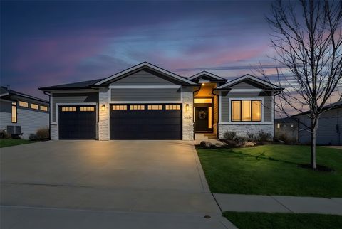 Homes For Sale - 10169 Rhaenys Road<br/> West Des Moines, IA 50266