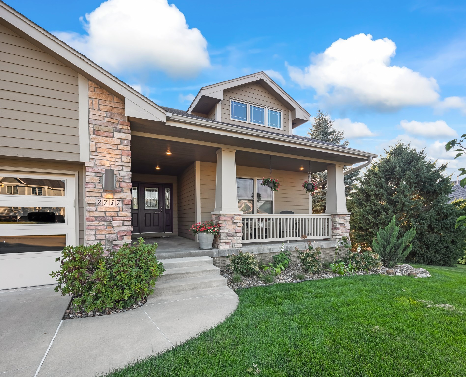 2717 Lexington Drive