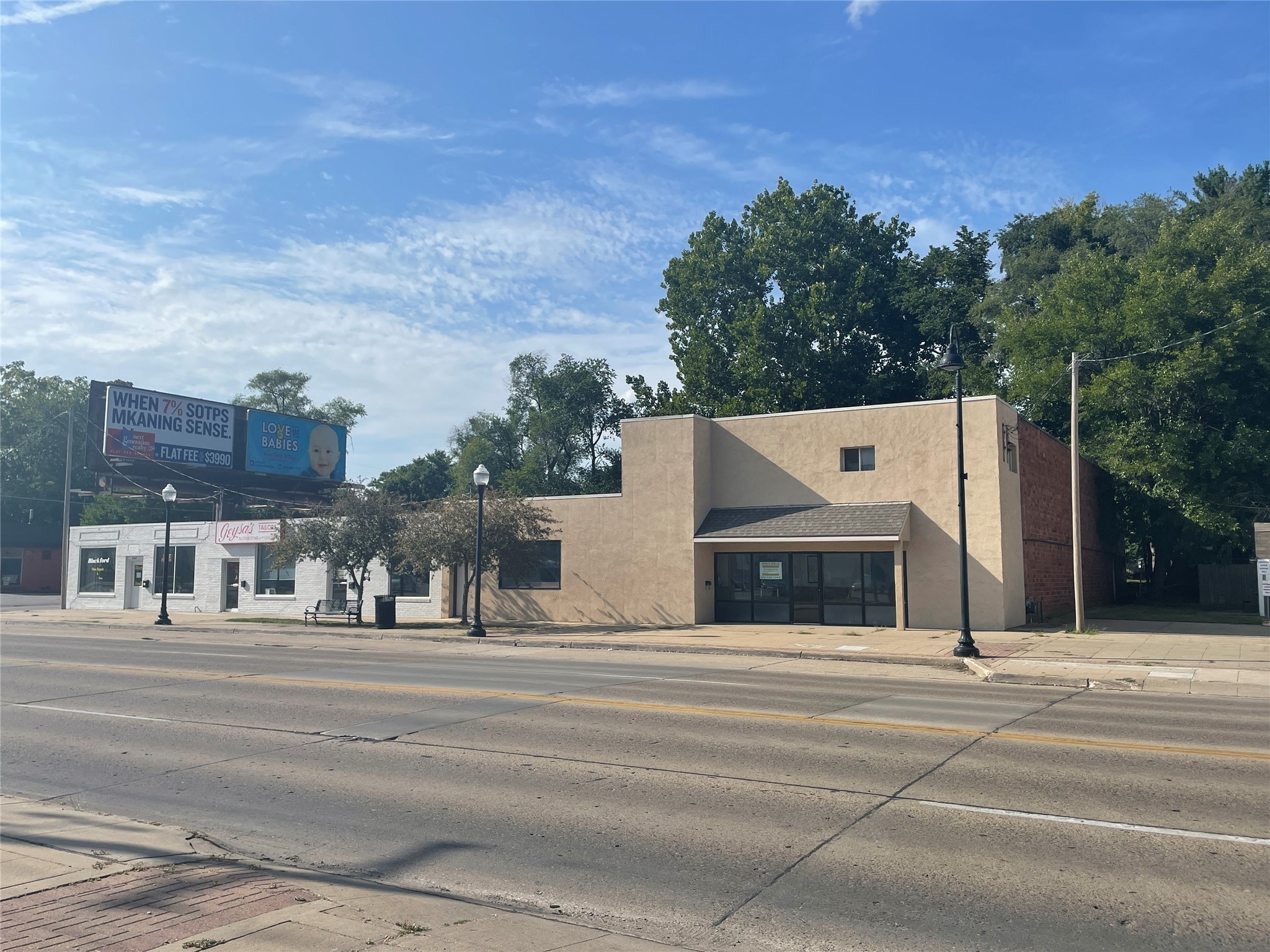 Photo 1 of 6 — 6825 Douglas Avenue, Urbandale, IA 50322