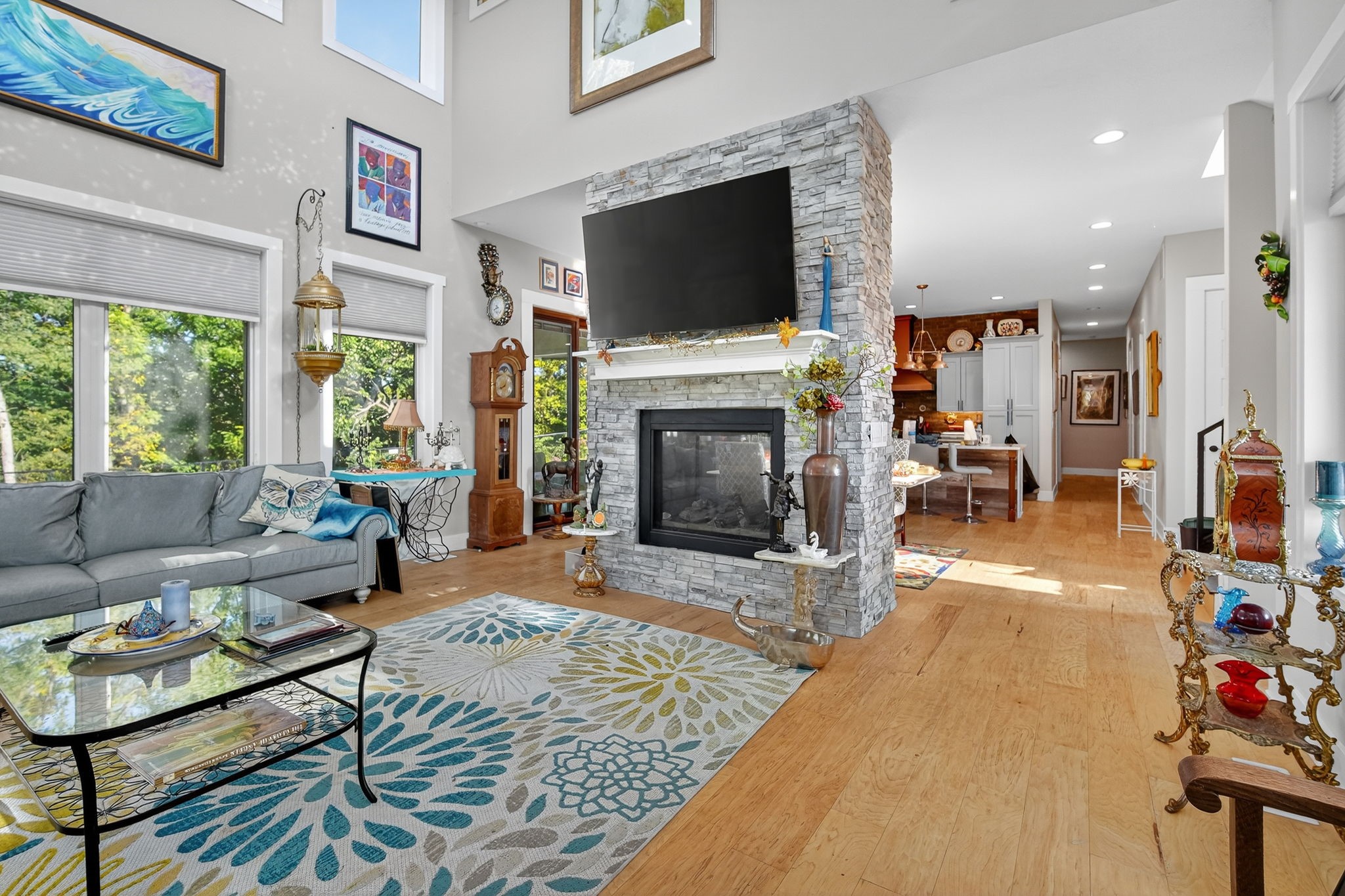 13425 Ridgeview Drive